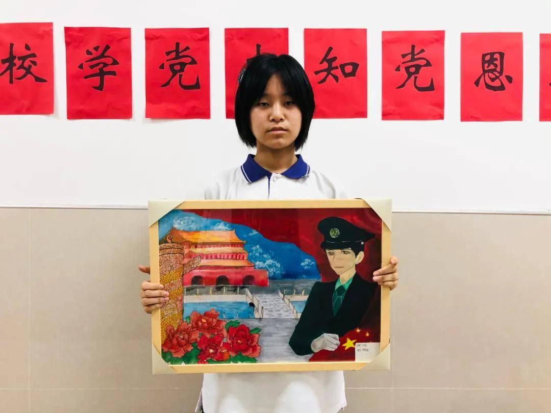 刘浩存真不适合大浓妆，她画浓妆直接显老20岁，还不如素颜漂亮