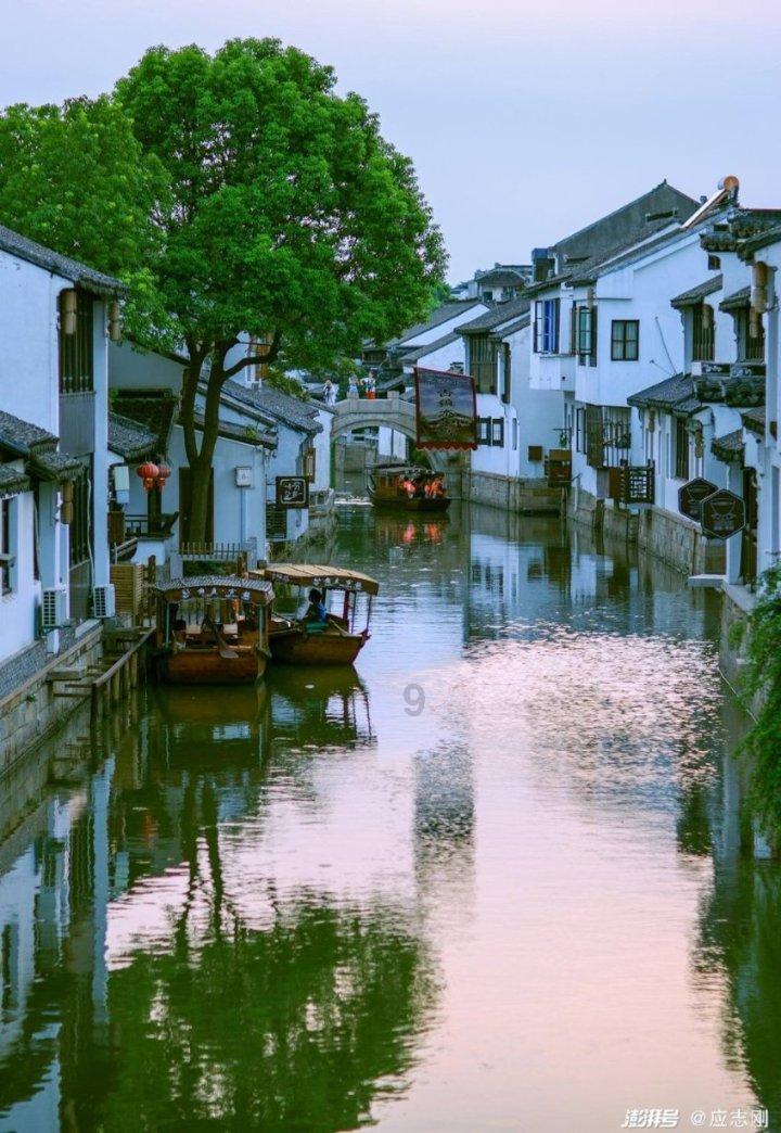 百度APP专业解答：新型冠状病毒在空气中可以存活多久？游戏画面